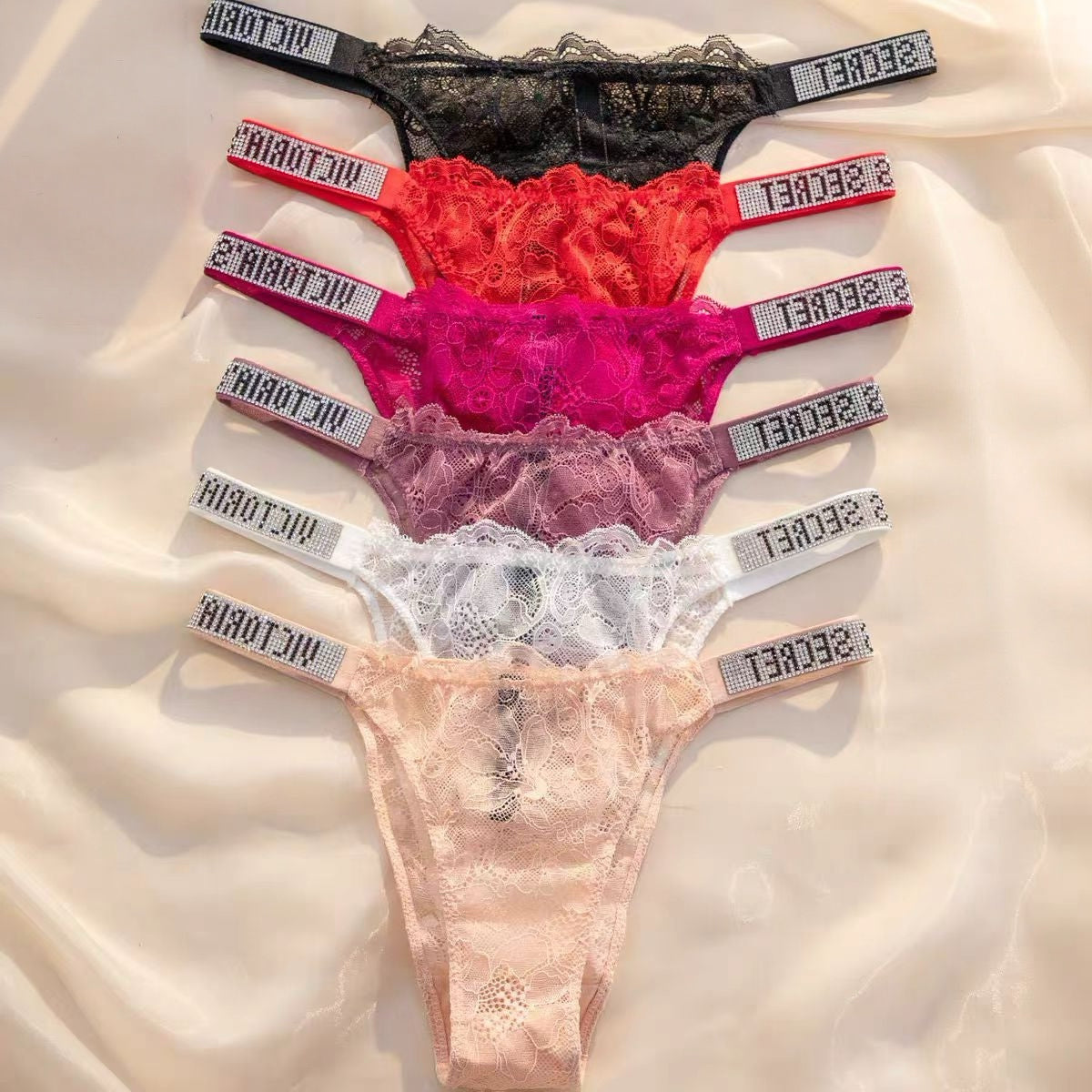 【19.9$ 3 PACKS 】FLORAL LACE CHEECK/T-BACK